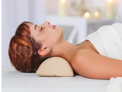 Choose the Right Massage Face Cradle and Pillow for Client Comfort | Living Earth Craft