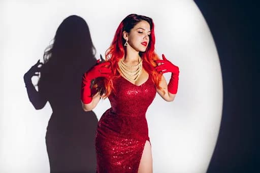 The Future of Glamour Modeling: Trends Every Model Should Know