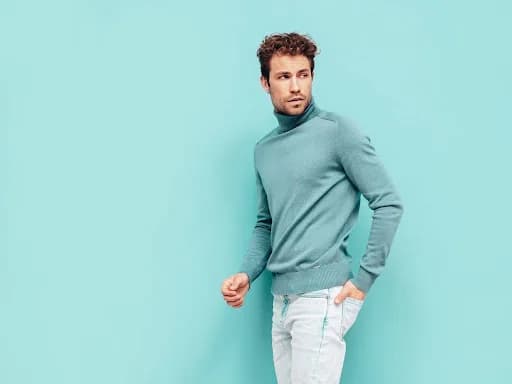 What Makes a Strong Male Model Portfolio?