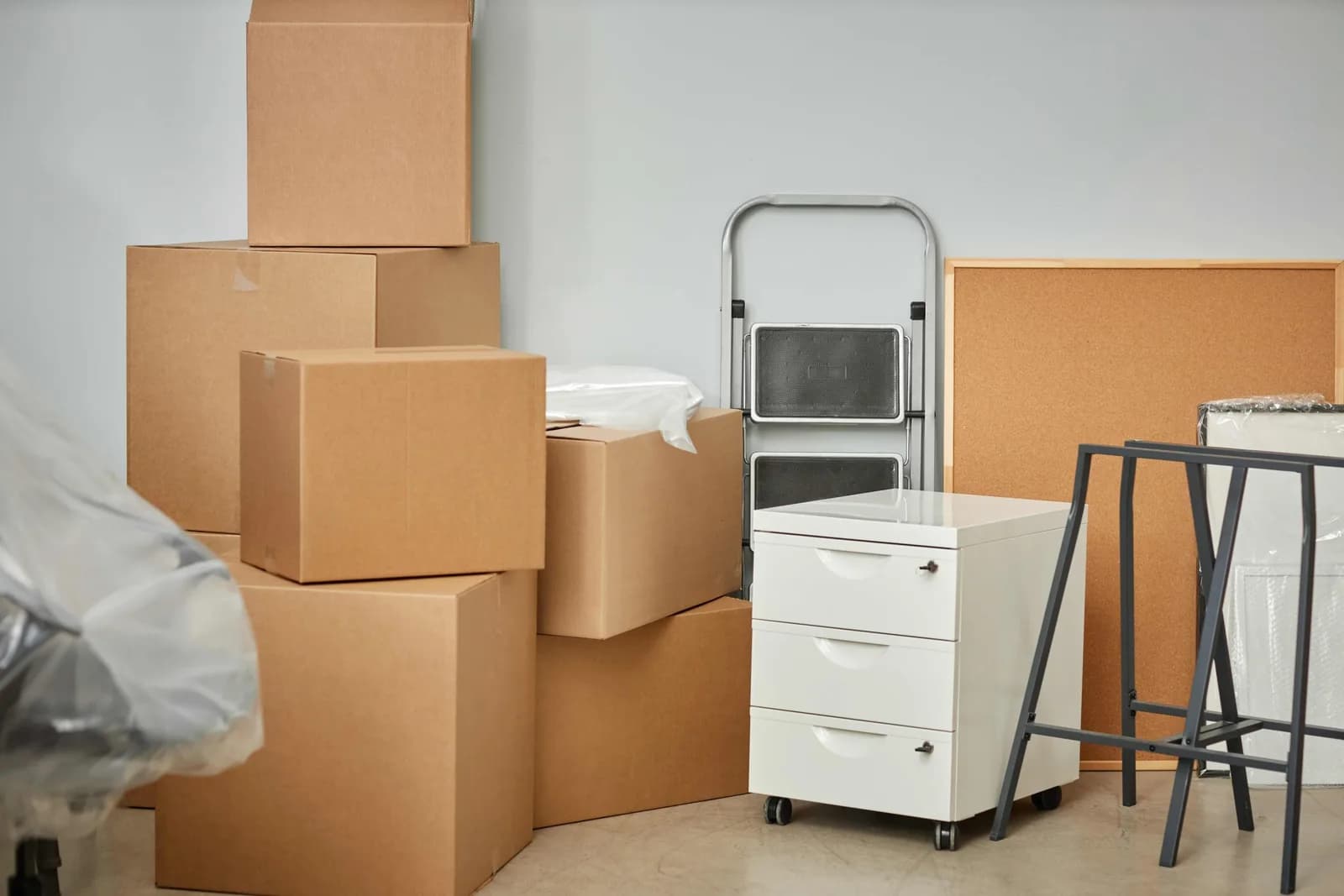 Office Movers in Mississauga: Make Your Business Move Easier