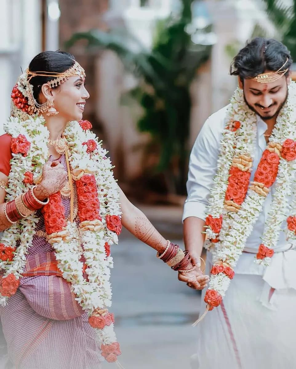 Timeless Wedding Memories with Premium Wedding Photography | Moments Book Photography
