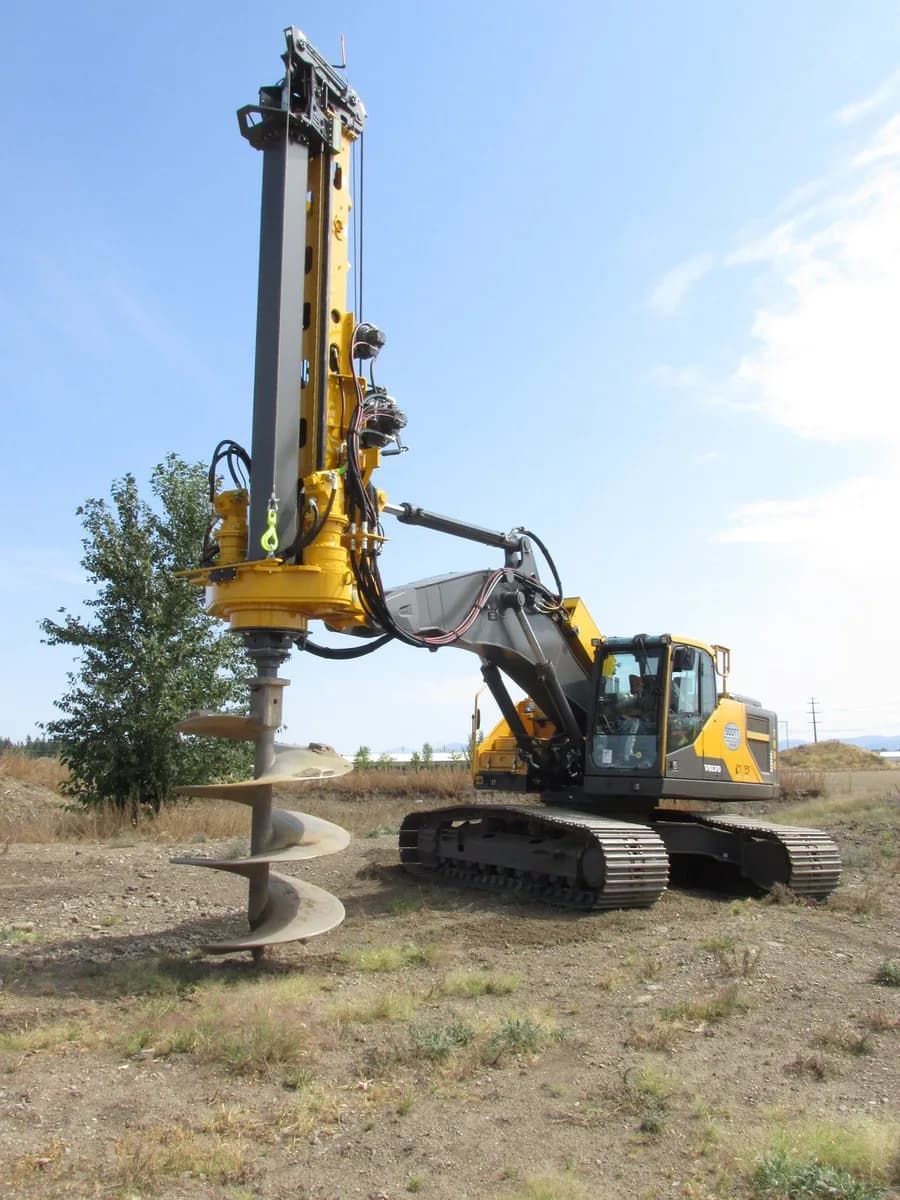 Foundation drilling equipment