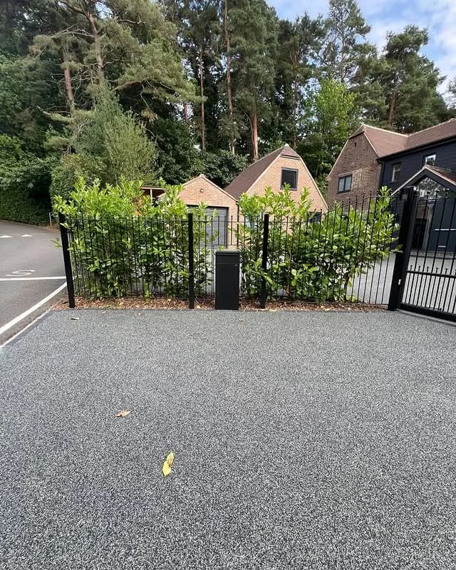 Resin Driveway Installers Farnham Providing Premium Resin Surfaces