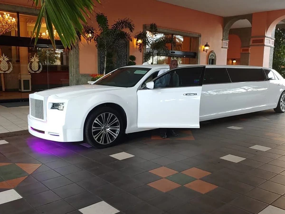 Professional Corporate Travel Planning Made Easy Corporate Limo Service in Denver
