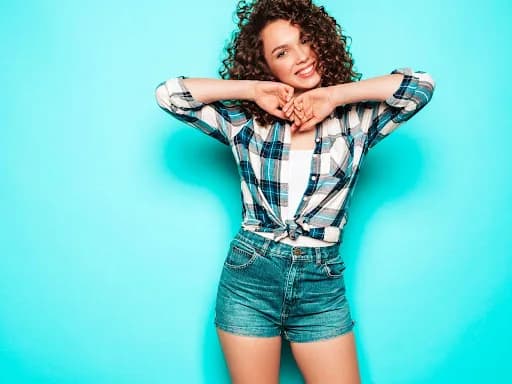 How Social Media Modeling Portfolios Shape the Future of Glamour Models