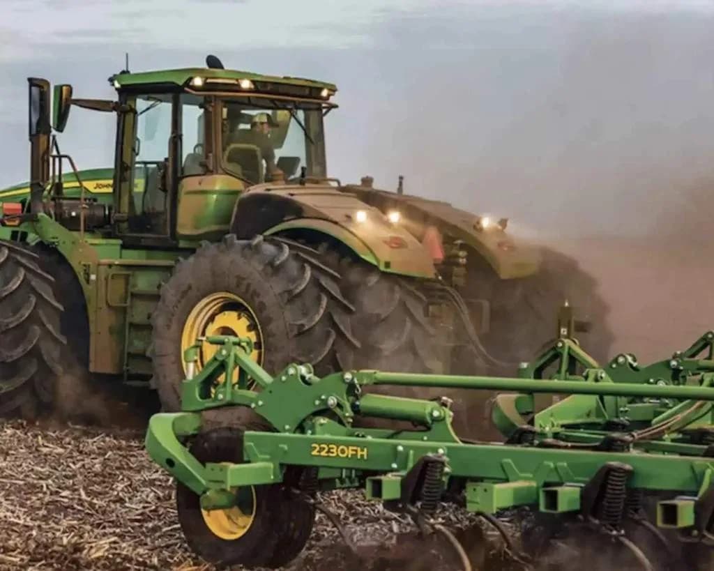 How Can Agricultural Equipment Rental Simplify Farm Work?