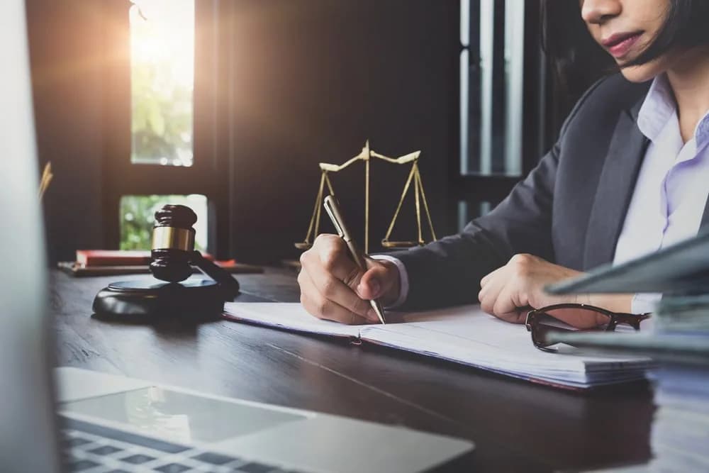 Best Law Firm in Noida for Trusted Legal Support | Adv Atulay Nehra