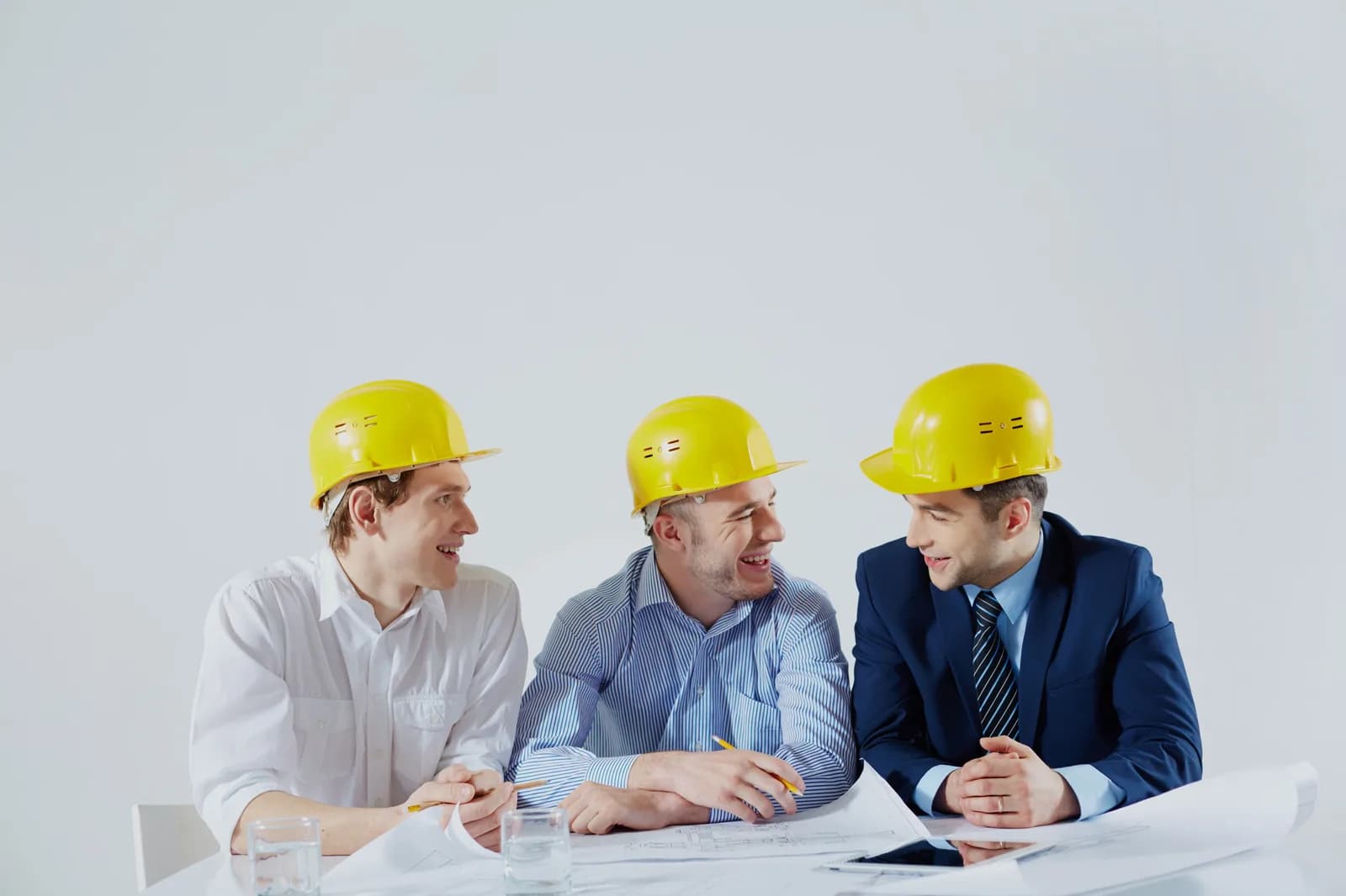 What Is the Difference Between Contractor vs Subcontractor?