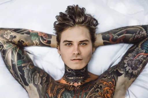 5 Essential Tips to Build a Successful Tattoo Modeling Career