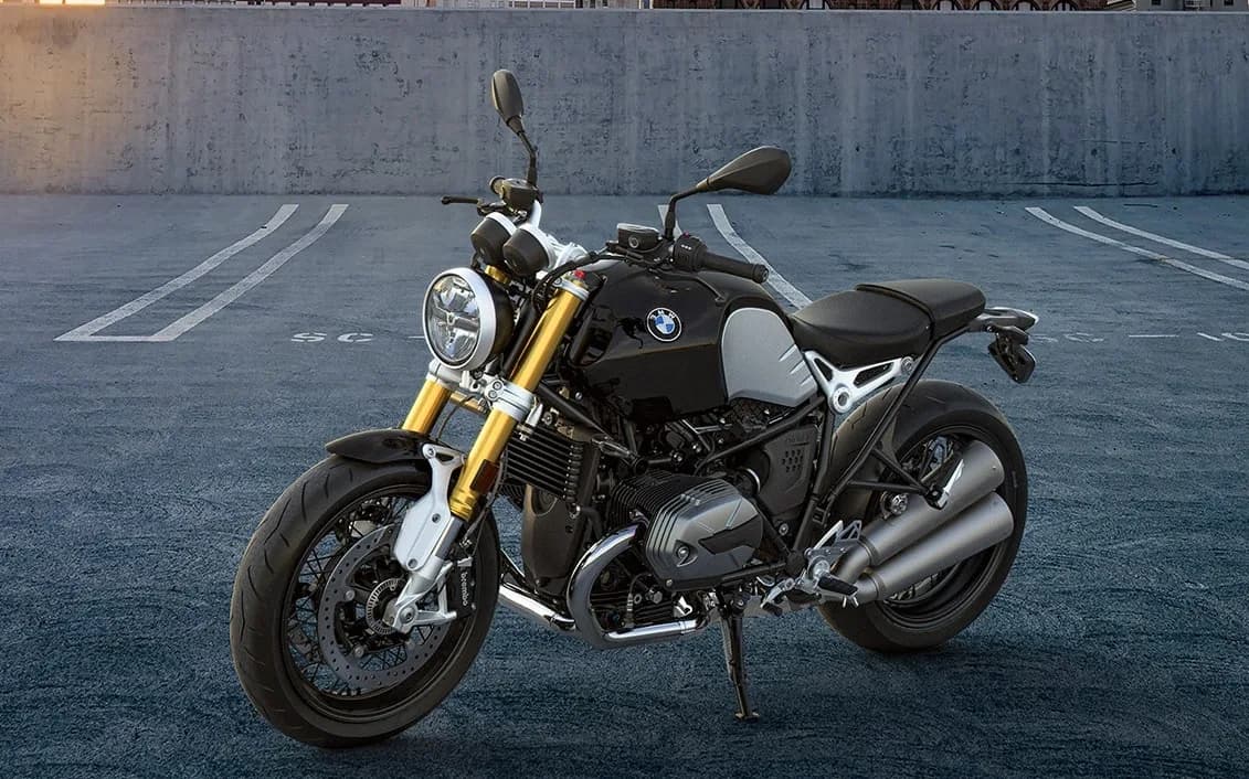 Blending Classic Design with Modern Features -  BMW R 12 nine T