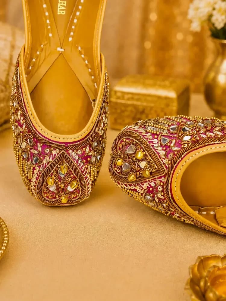 Buy Bridal Juttis for Women with Stylish and Comfortable Wedding Footwear Today