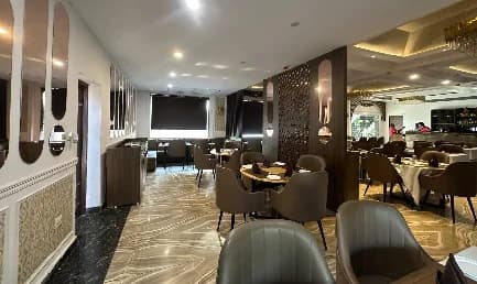 Yuturn – Best Veg Restaurant in Pari Chowk, Greater Noida