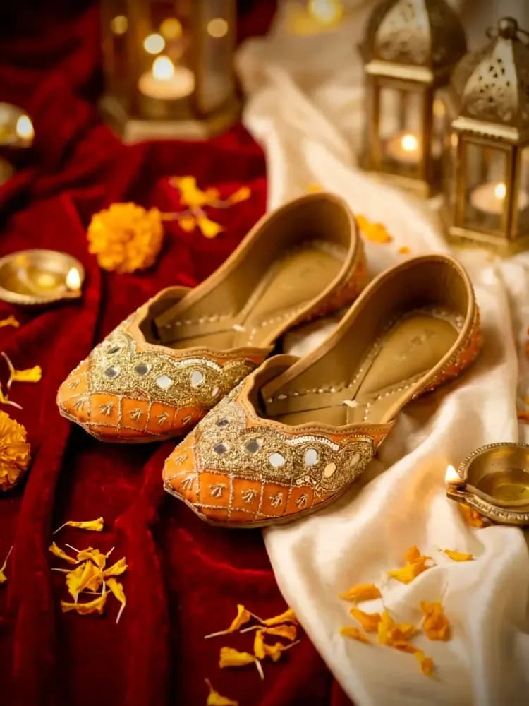 Buy Bridal Juttis for Women | Elegant Wedding Designs | Shop Now
