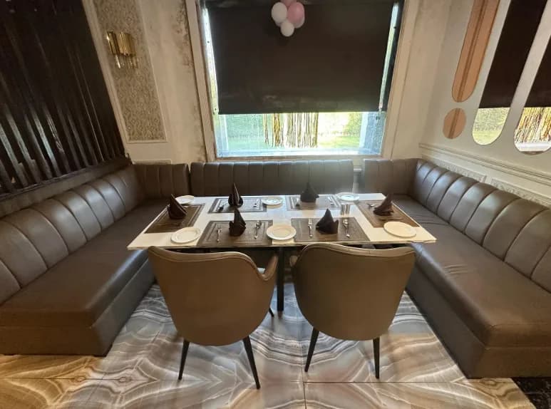 Veg Restaurant in Pari Chowk Gr Noida - Contact YuTurn