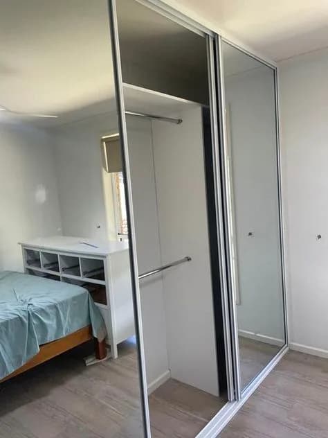 Durable Mirror Wardrobe Doors Designed for Modern Living Spaces