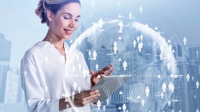 Best Alumni Engagement CRM for Universities and Colleges | e2s