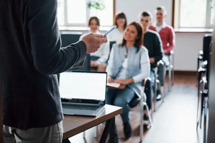 Building Academic Success Through Expert Home Tutoring Support